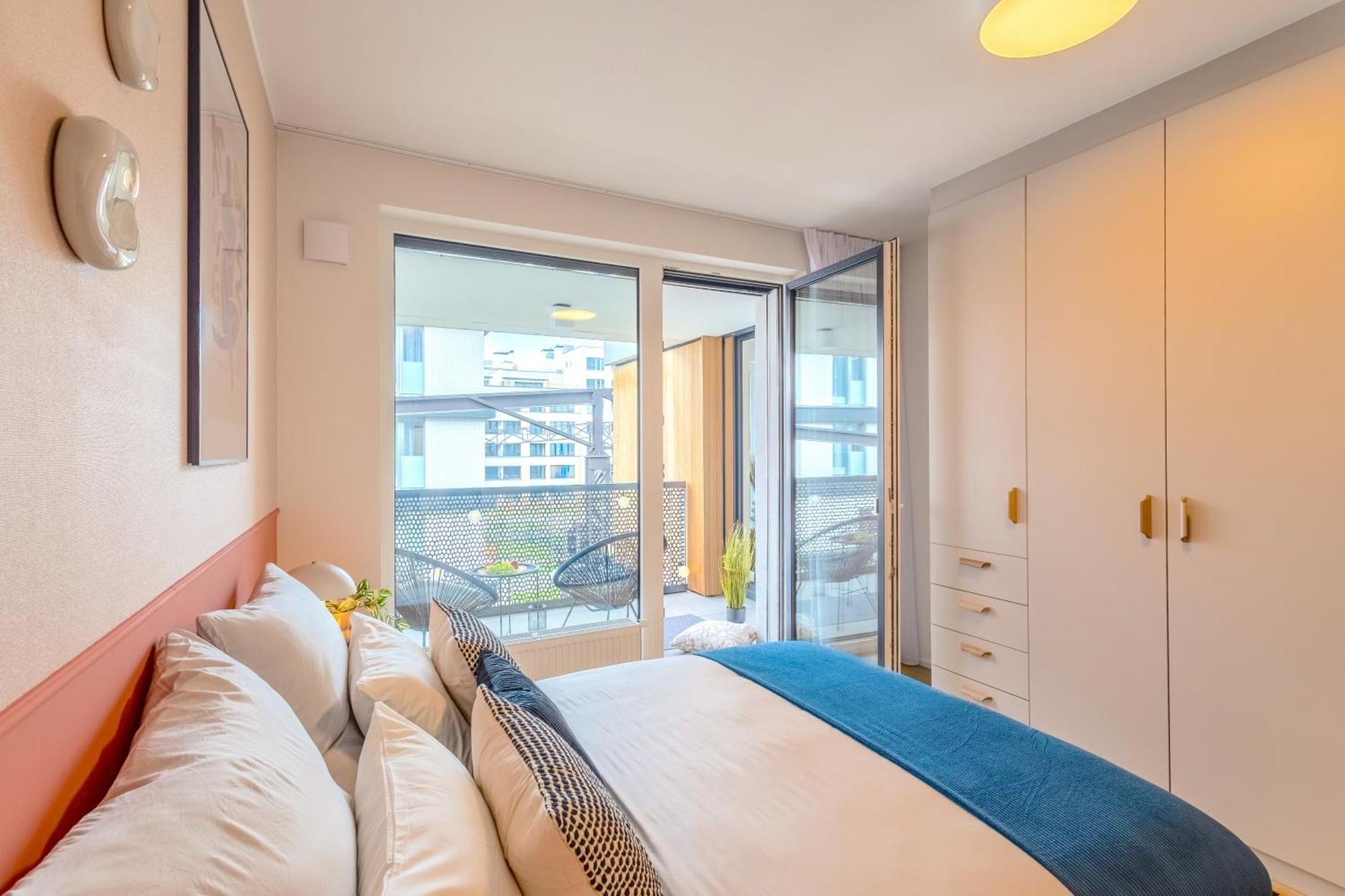 Design - Balcony, Free Parking, Yoga, 10 Mins To Center, By Gravity Apartmán