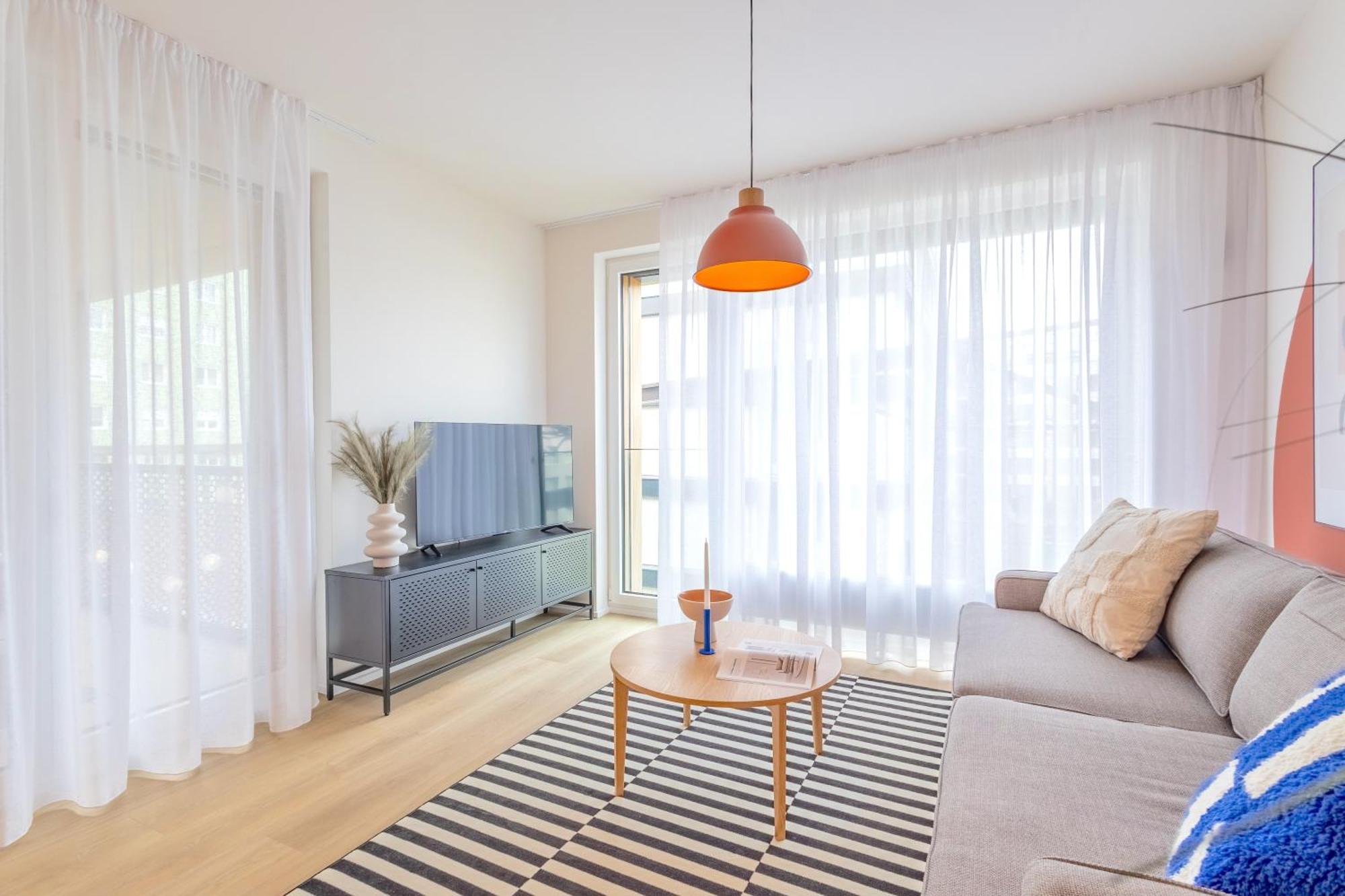 Design - Balcony, Free Parking, Yoga, 10 Mins To Center, By Gravity Apartmán Praha