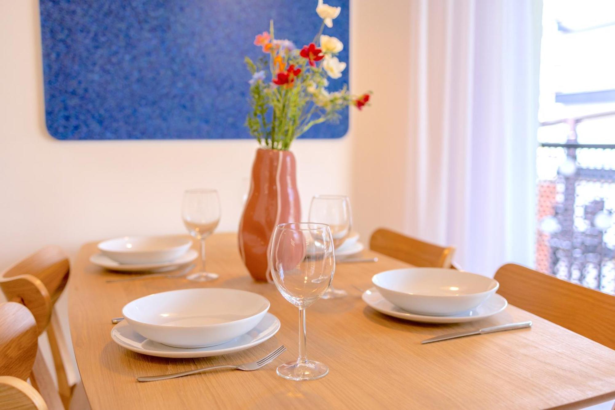 Apartmán Design - Balcony, Free Parking, Yoga, 10 Mins To Center, By Gravity