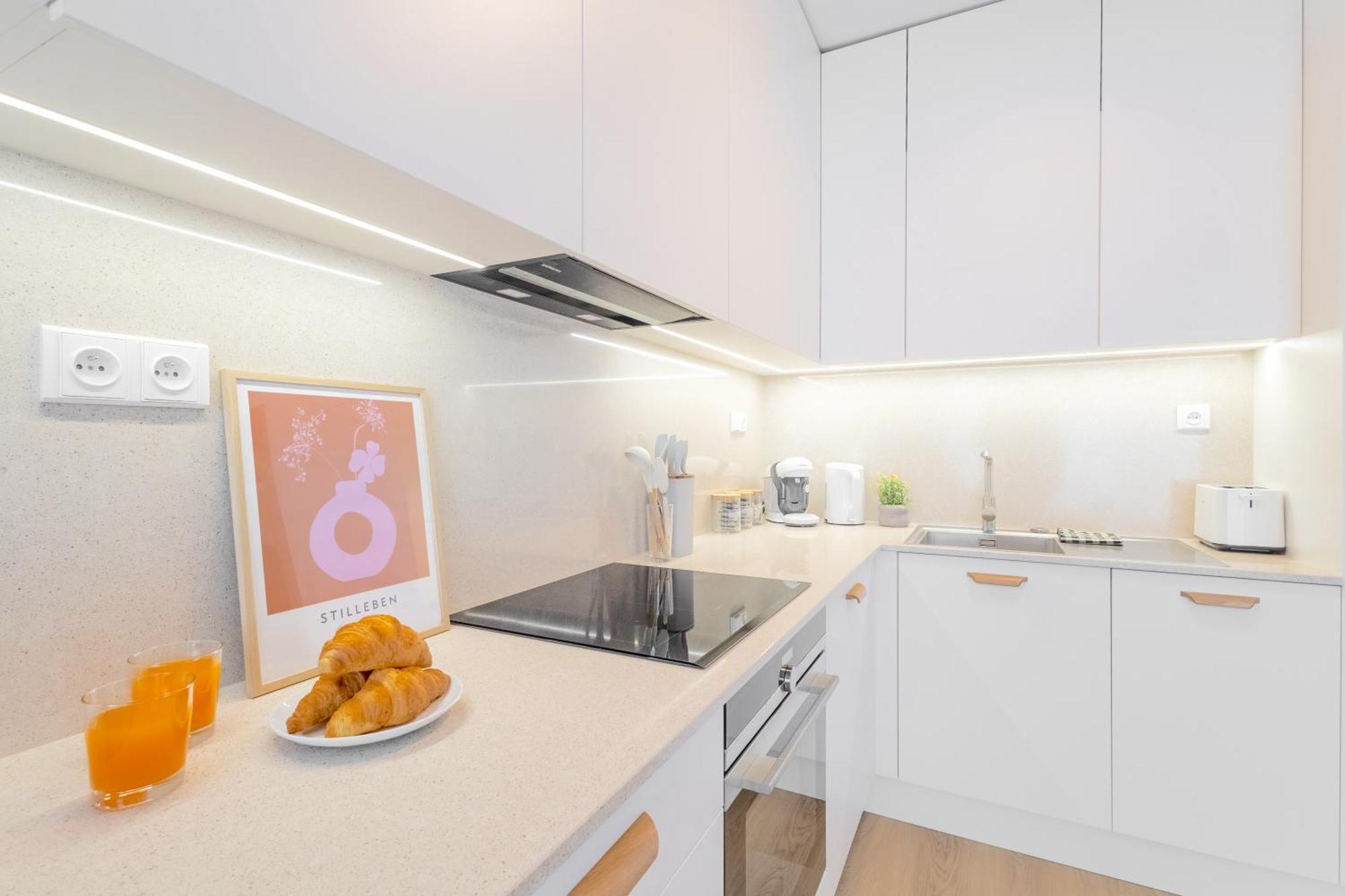 Design - Balcony, Free Parking, Yoga, 10 Mins To Center, By Gravity Apartmán Praha
